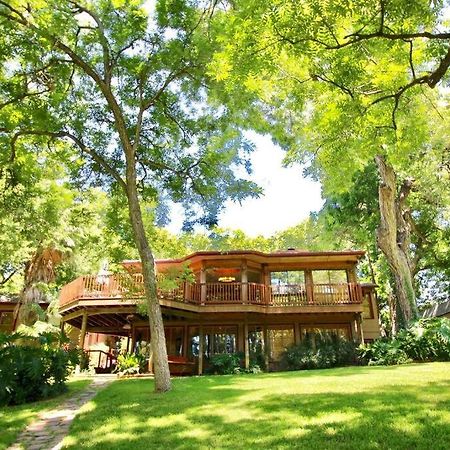 The River Haven - Sleeps 32 - On Guadalupe River Seguin Exterior foto