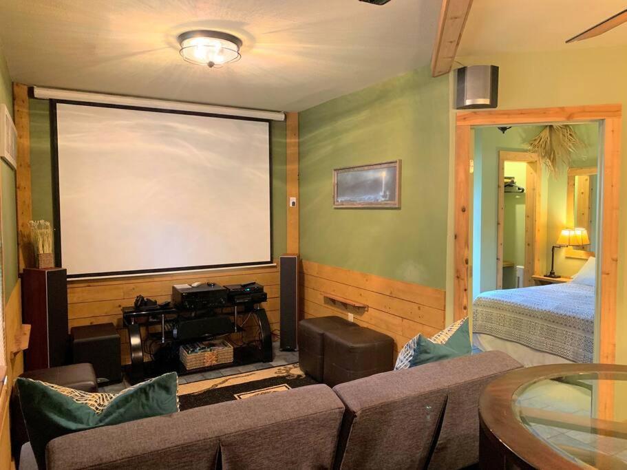 The River Haven - Sleeps 32 - On Guadalupe River Seguin Exterior foto